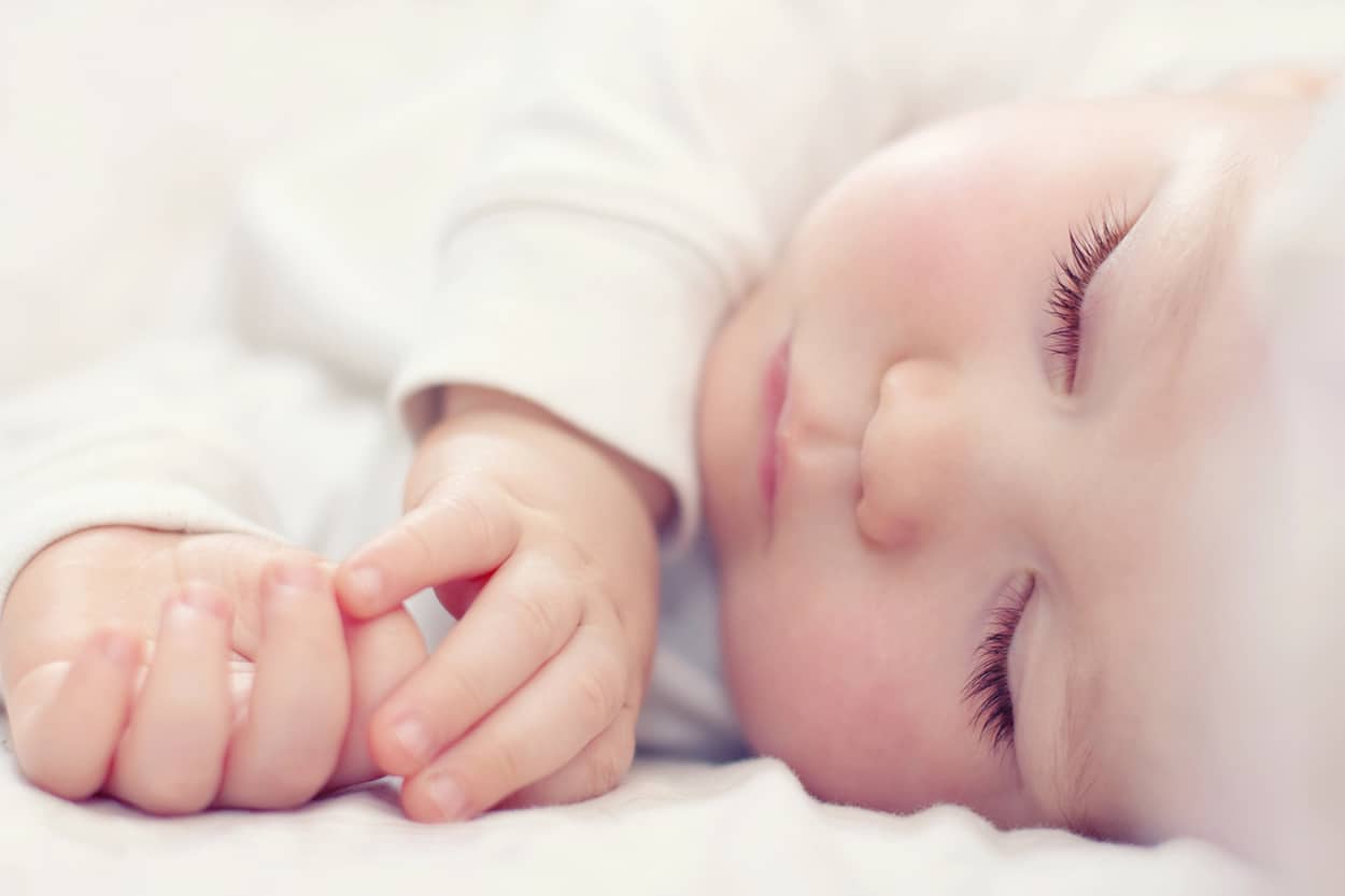 How to Handle Jet Lag with a Baby or Toddler (Without Losing Your Mind) 4 Jet lag baby sleeping on bed