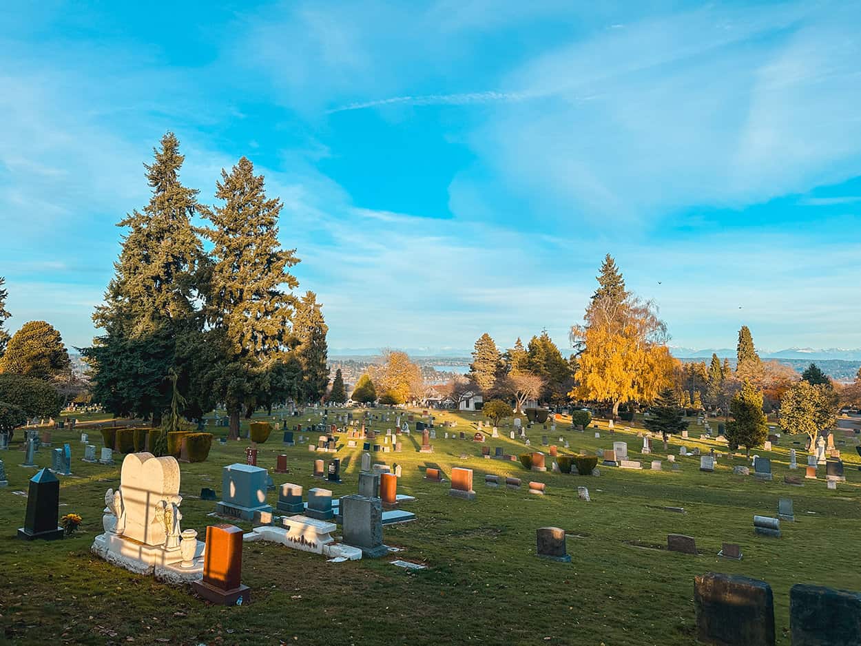 Lakeview Cemetery in Seattle- Photo credit Keryn Means, a travel expert at TwistTravelMag.com