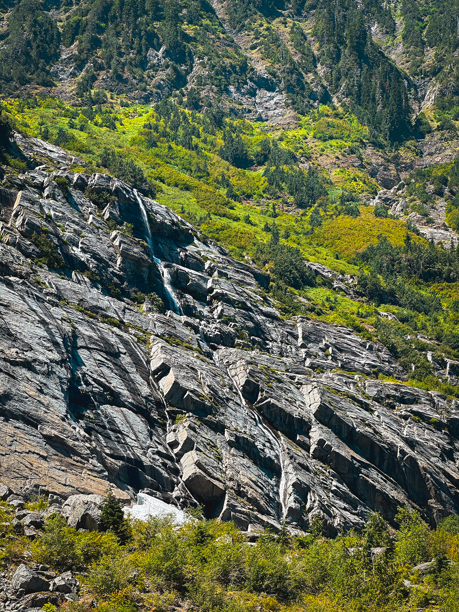 Big Four Ice Caves: Easy Washington Hike With Epic Views 3 Big Four Ice Caves hike in Washington state