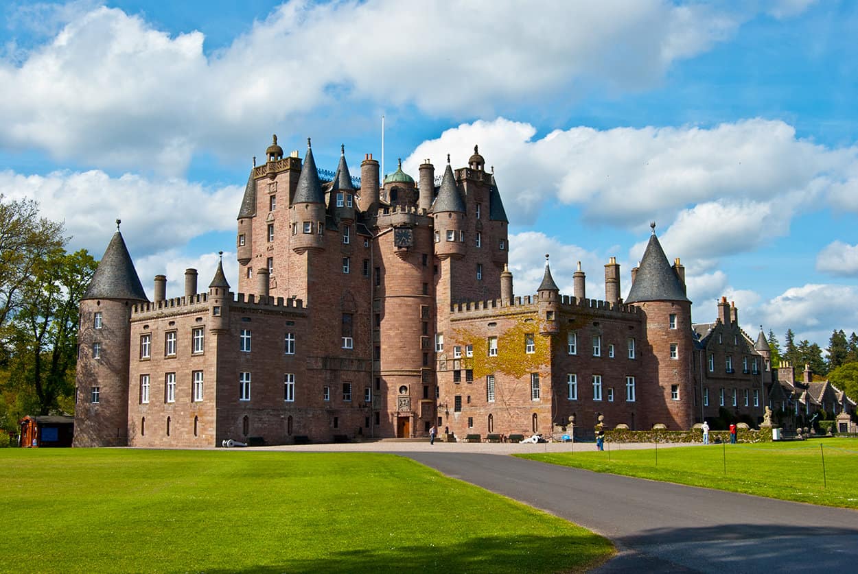 GLAMIS CASTLE in Dundee Scotland