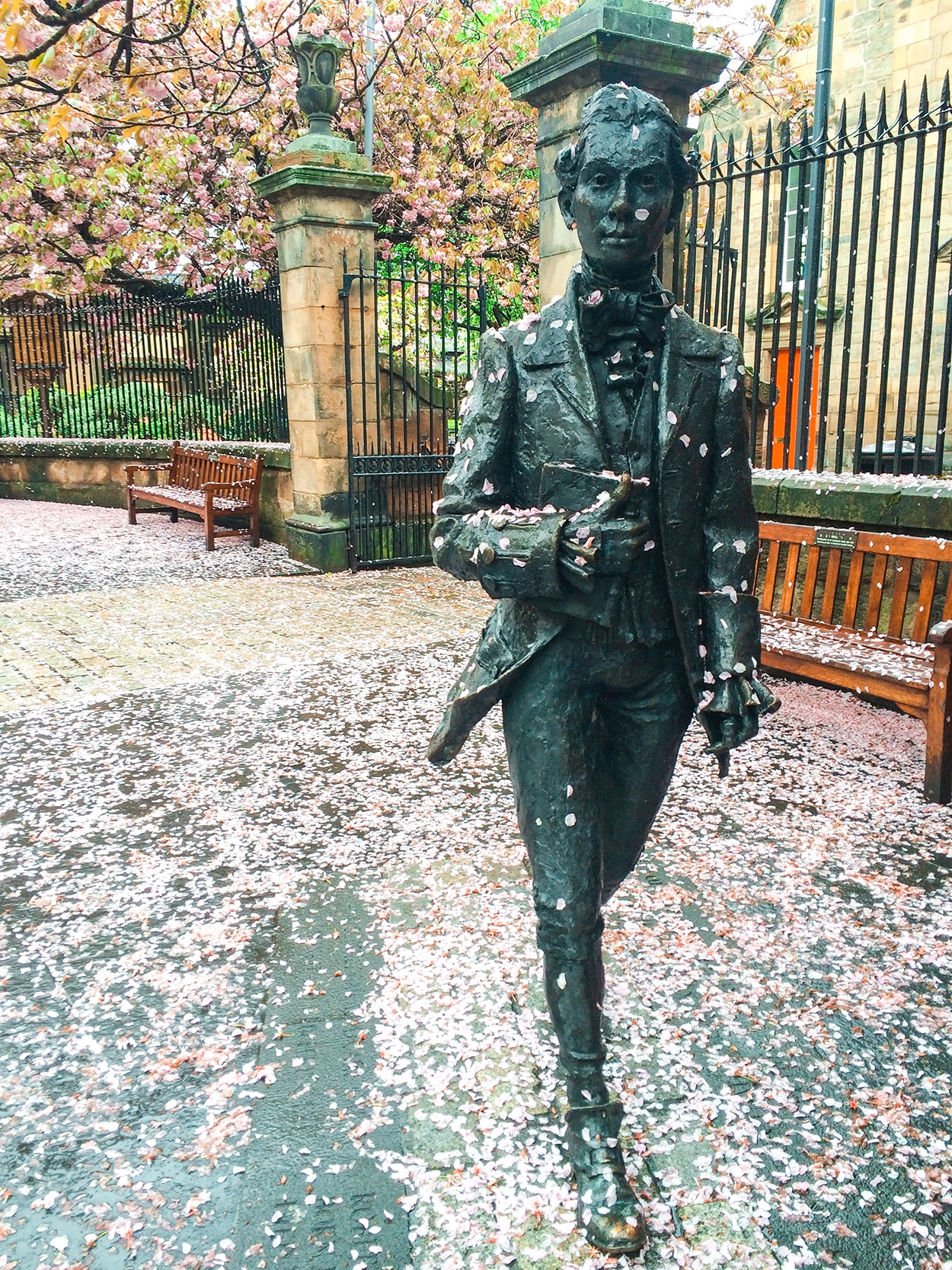Poet Robert Fergusson on the Royal Mile in Edinburgh- photo by Keryn Means editor of Twist Travel Magazine