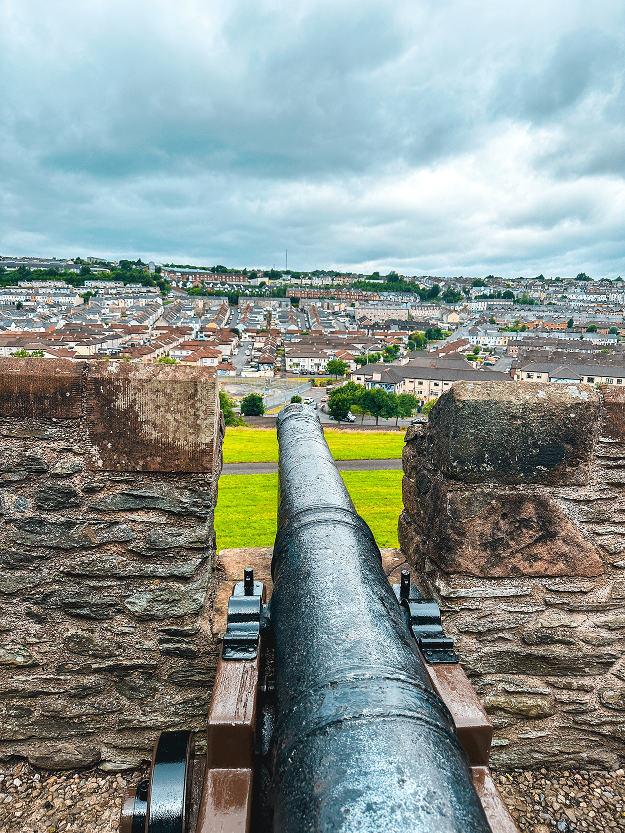 Historic cannons on The Derry Wall in Londonderry/ Derry Northern Ireland- photo by Keryn Means editor of TwistTravelMag.com