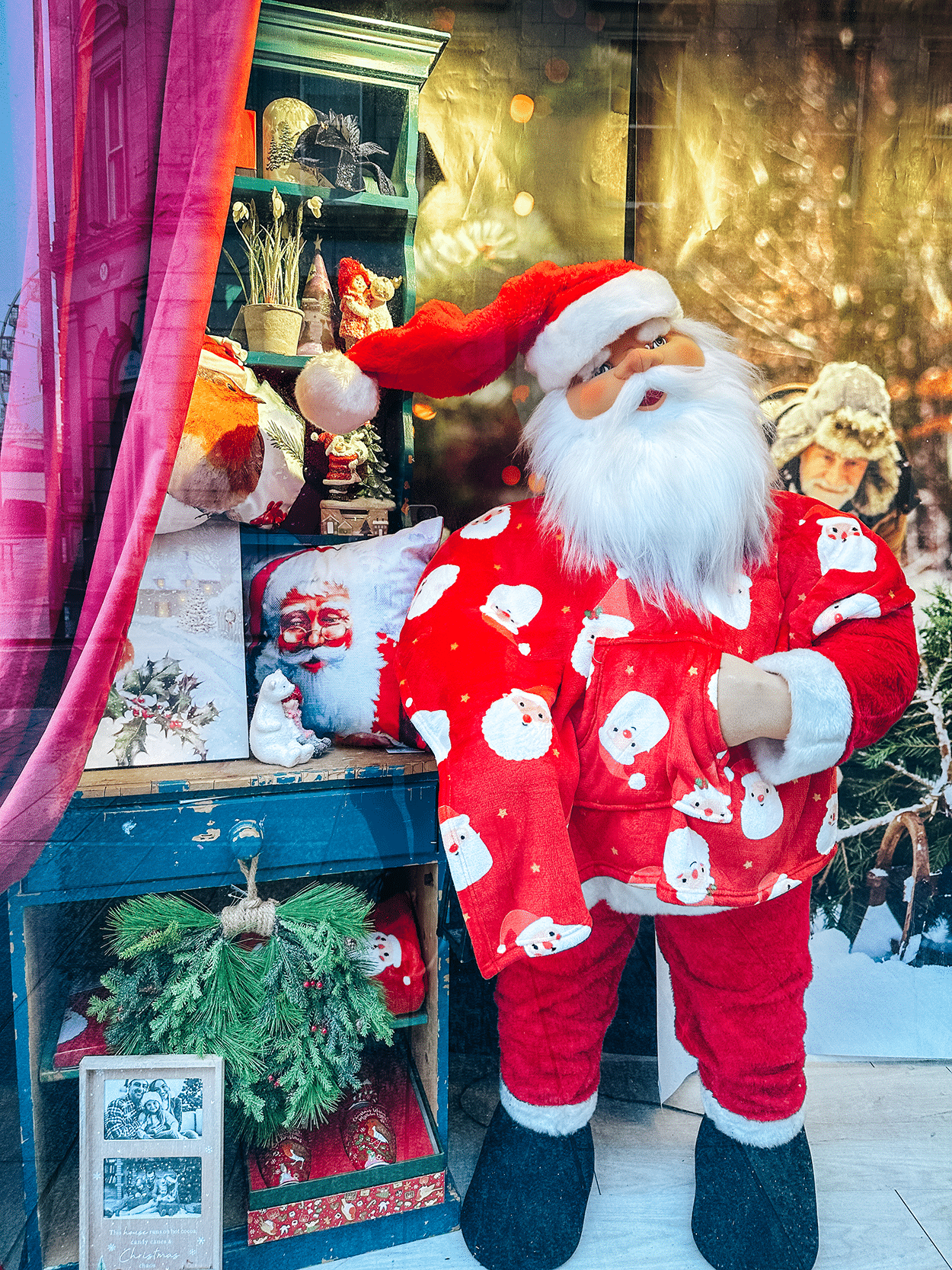 Your Ultimate Ireland Christmas Market Road Trip Itinerary 21 Window displays in Waterford, Ireland