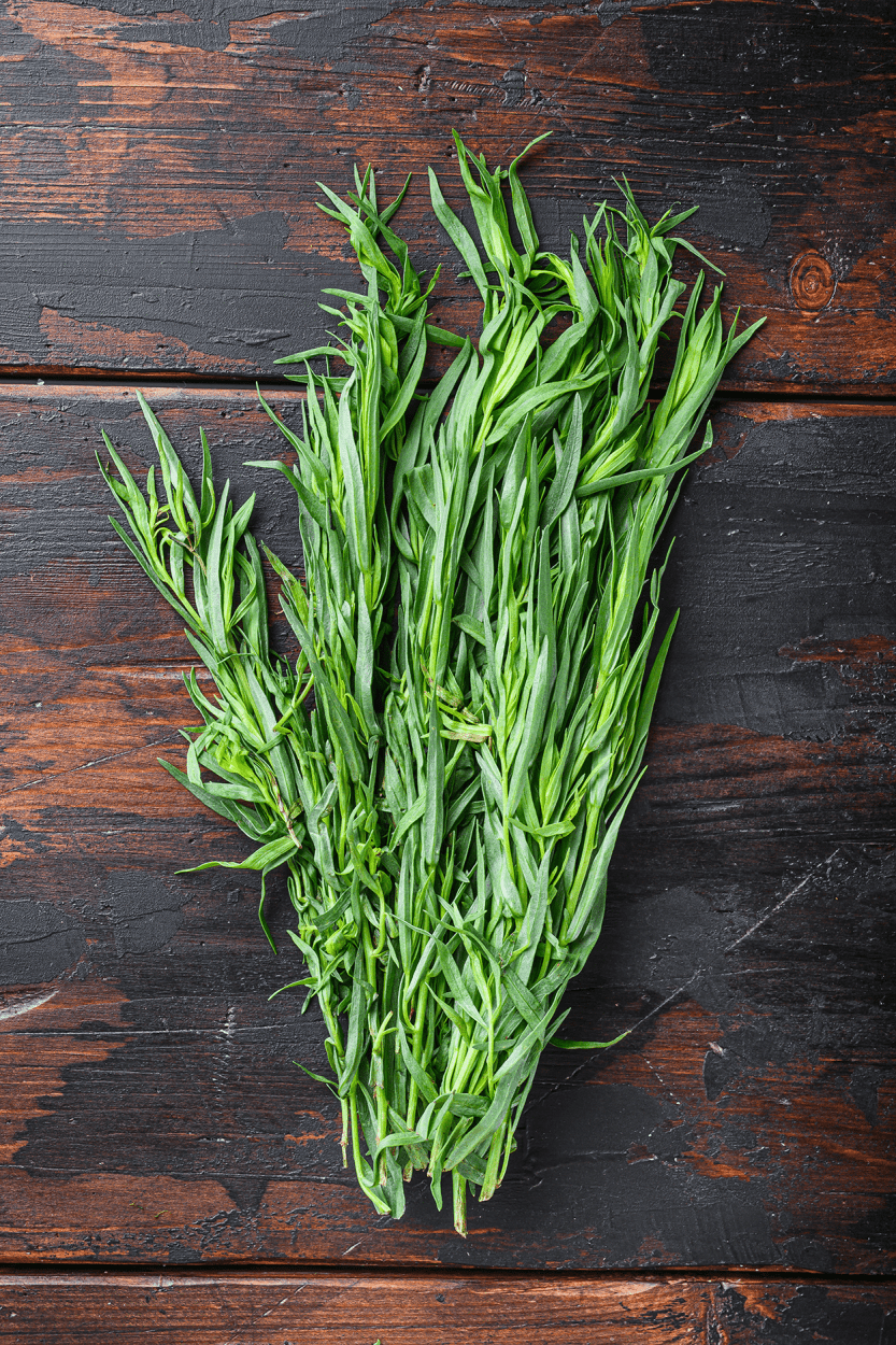 The Ultimate Guide to Using Fresh Herbs in Cocktails 10 Tarragon