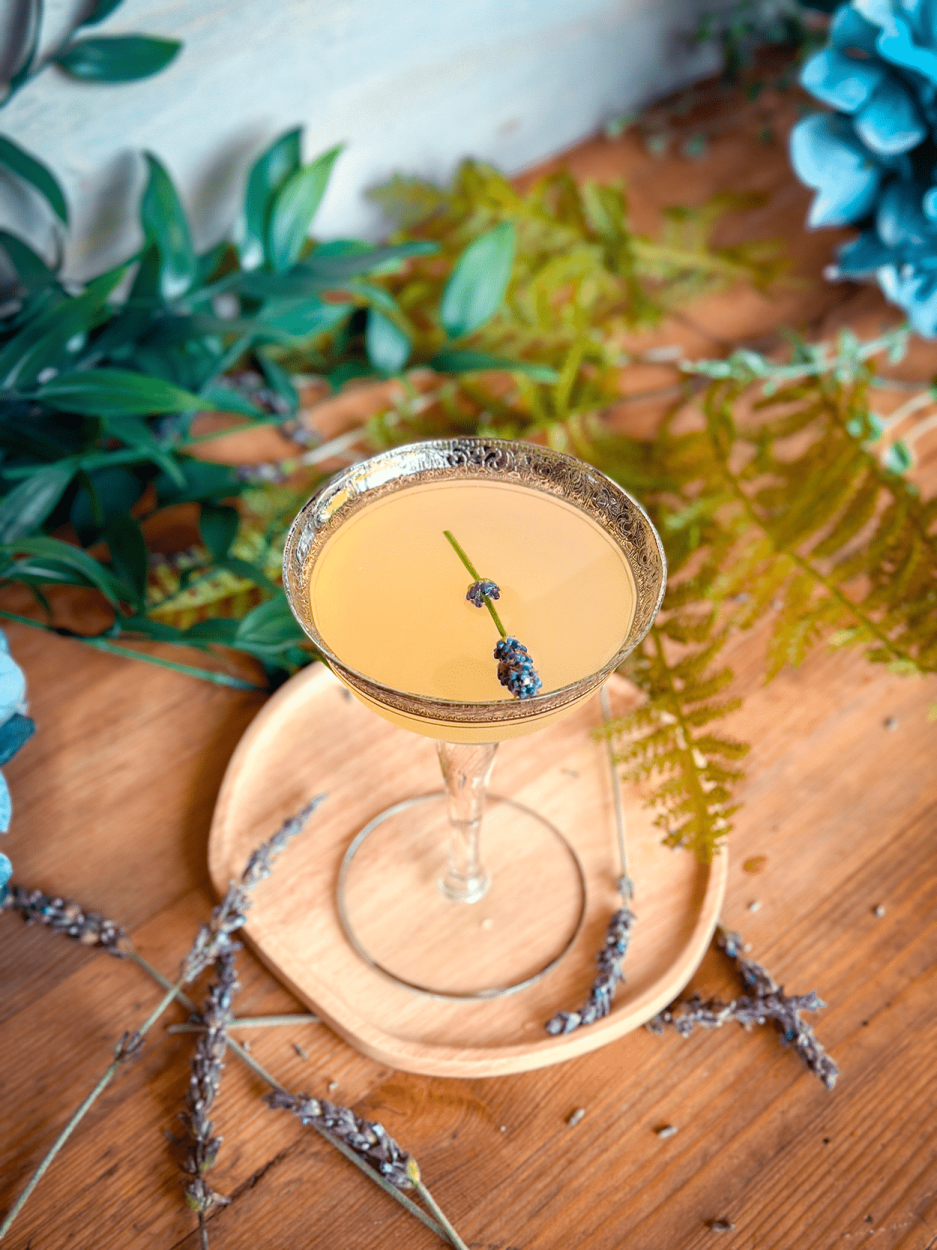 Best Bee's Knees Variations: Honey Cocktails You'll Make Again 2 Lavender Bee's Knees Cocktail recipe