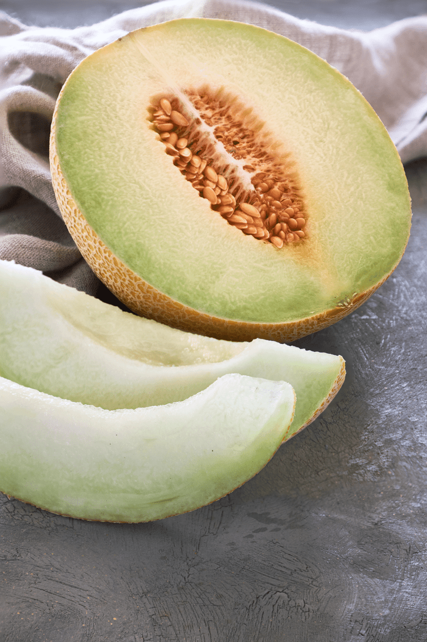 Best Fruits for Cocktails: Flavor Pairings, Liquor Matches, and Seasonal Tips 24 Honeydew