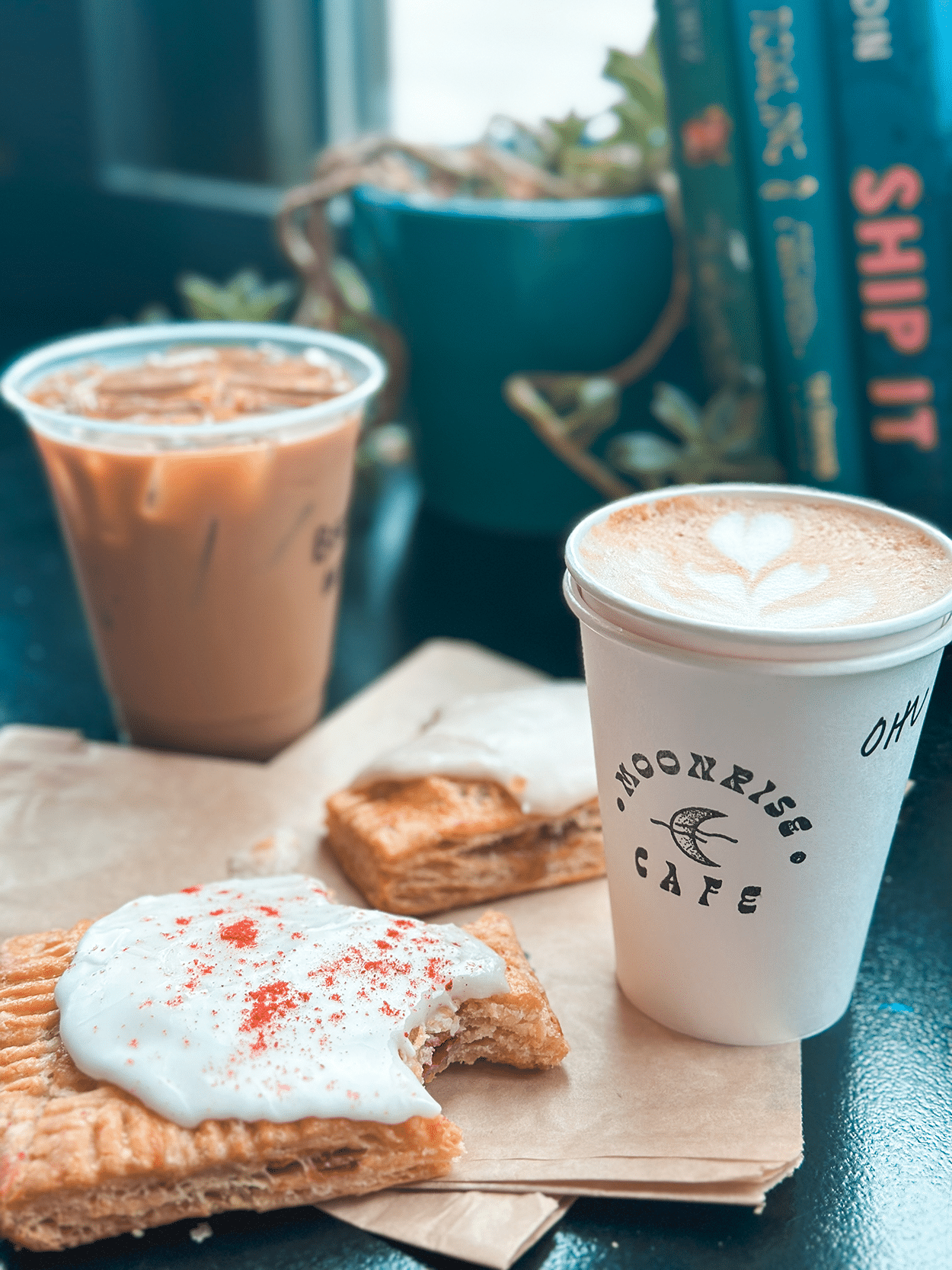 3-Day Girls’ Trip to Fargo, ND: Cocktails, Boutiques & Broadway Favorites 20 Moonrise Cafe in Fargo, ND