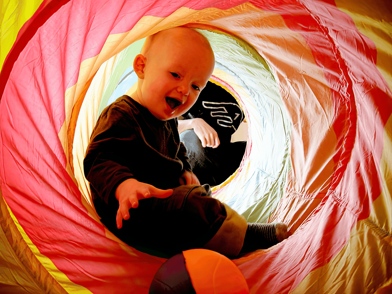 What to do when You see a Parent Flying with Babies and Toddlers 6 Flying with Babies. Photo by Keryn Means, TwistTravelMag.com