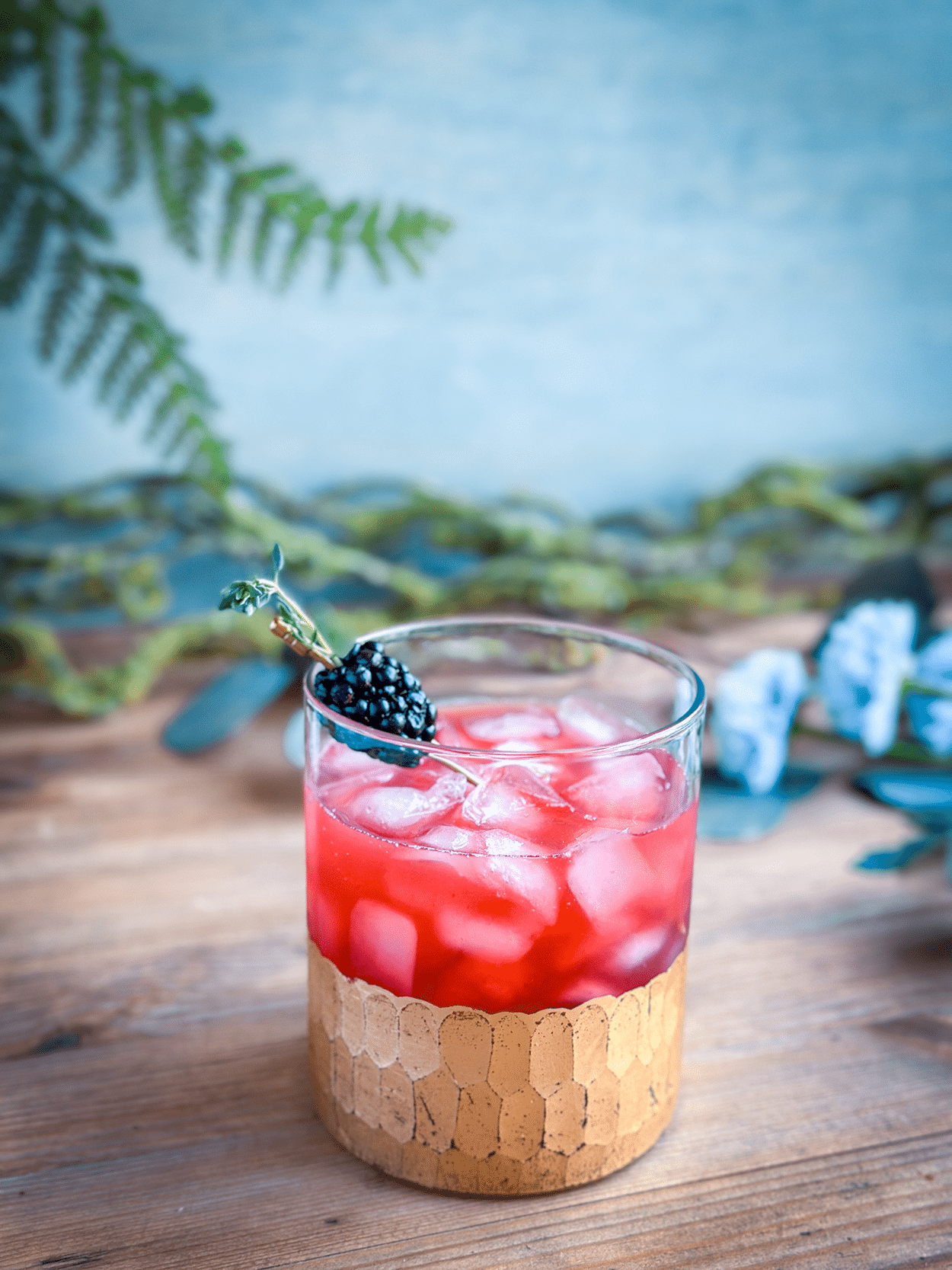 Rustic Bourbon Bramble with Blackberries and Thyme Syrup 4 Rustic Bourbon Bramble with Blackberries and Thyme Syrup