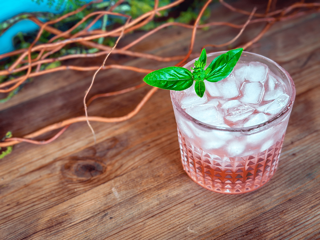 Crown & Petal Cocktail 2 Crown and Petal Cocktail Recipe