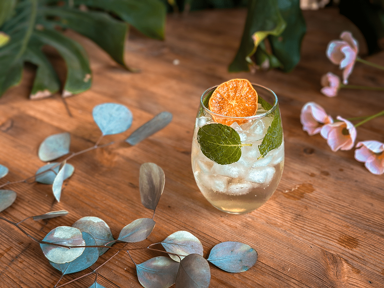 Orange Blossom Spritz 2 orange blossom spritz cocktail recipe