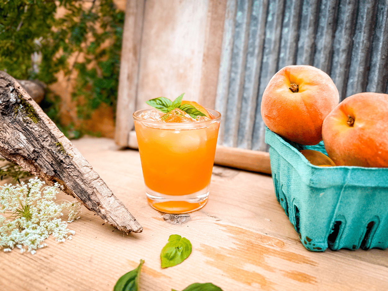 Earl Grey Peach Smash 1 Earl Grey Peach Smash Cocktail Recipe