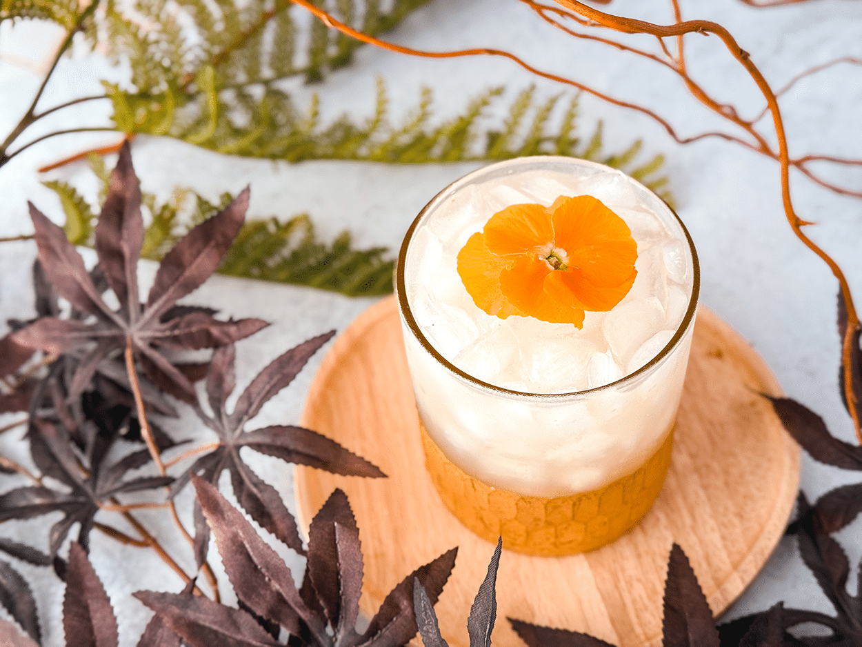 Juniper & Pear Gin Fizz 2 Juniper & Pear Gin Fizz cocktail recipe