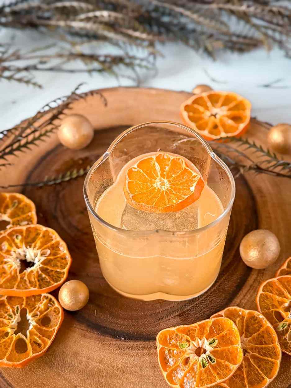 Tangerine Ginger Mint Smash 1 Tangerine Ginger Mint Smash cocktail recipe