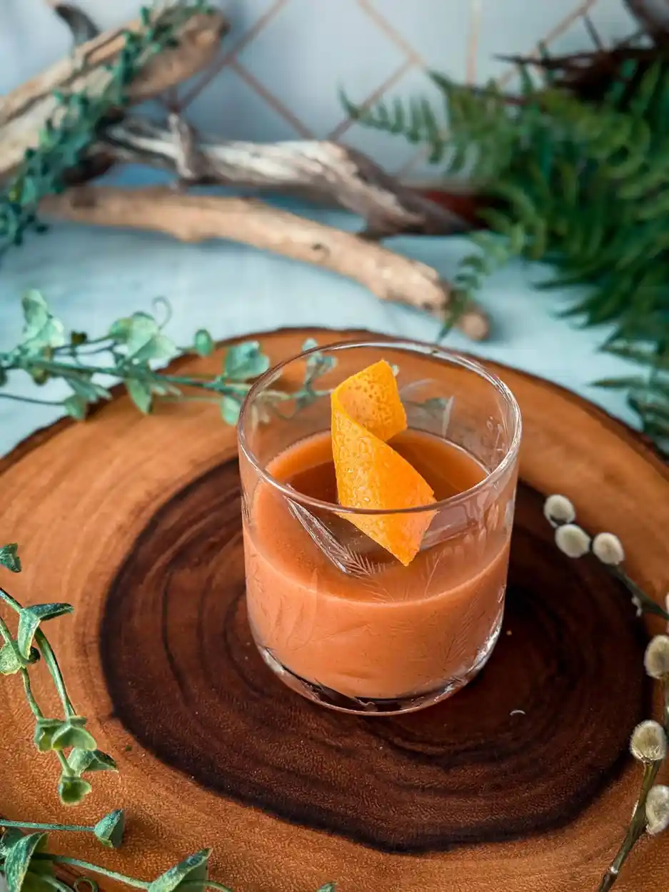 Date & Pistachio Old Fashioned 1 Date pistachio Old Fashioned cocktail recipe