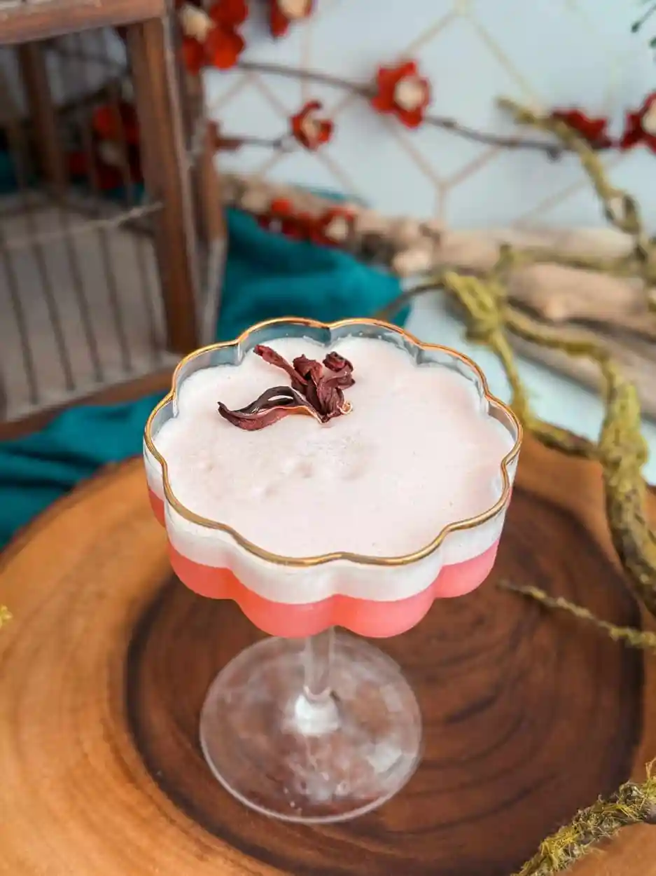 Hibiscus Guava Sour 4 Hibiscus Guava Sour cocktail Recipe