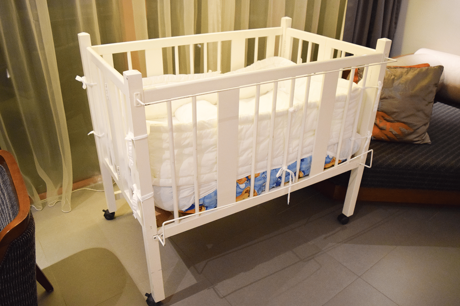 17 Years of Family Travel Taught Us Every Trick for Fitting 4 People in a Hotel Room 5 Hotel travel Crib