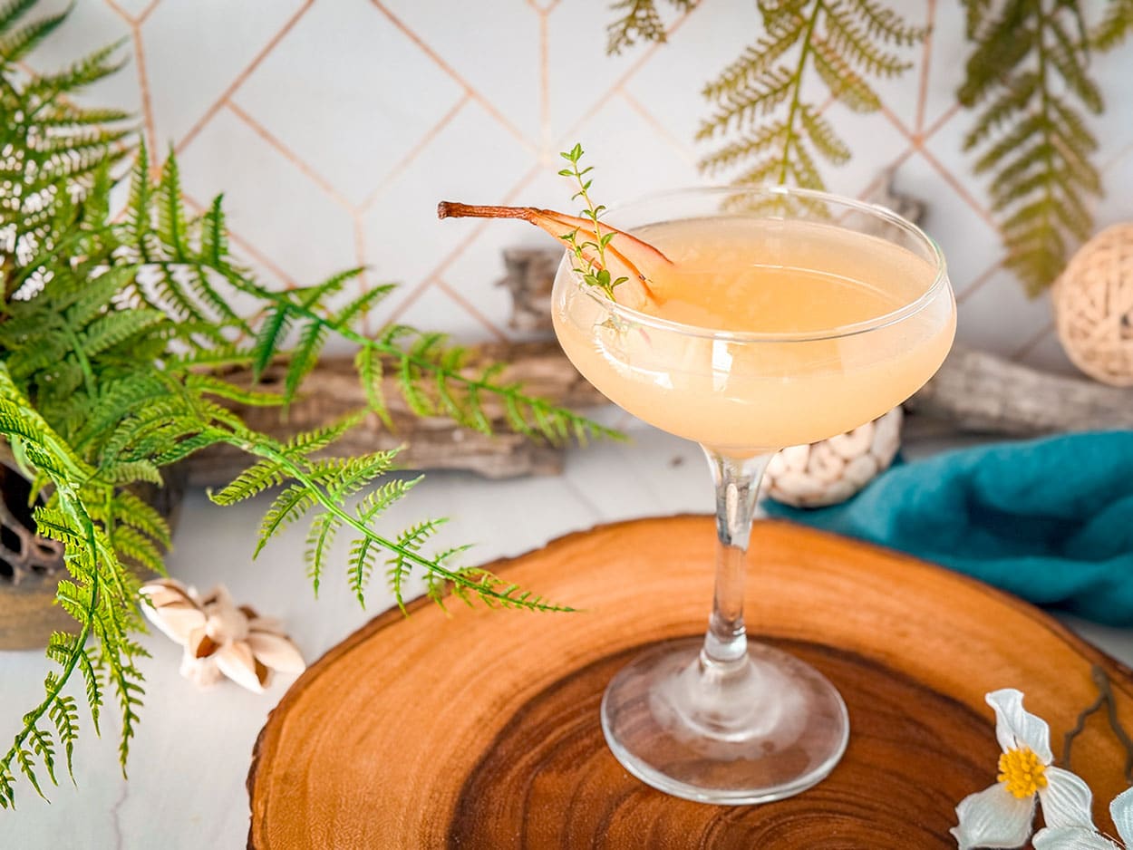 Pear Thyme Martini 4 Pear Thyme Martini cocktail recipe