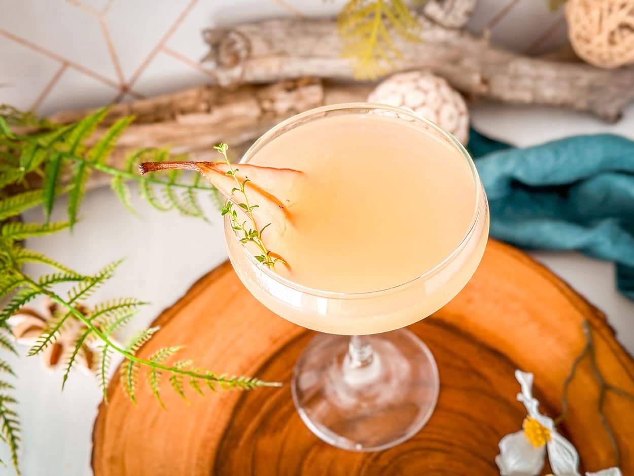 Pear Thyme Martini 3 Pear Thyme Martini cocktail recipe