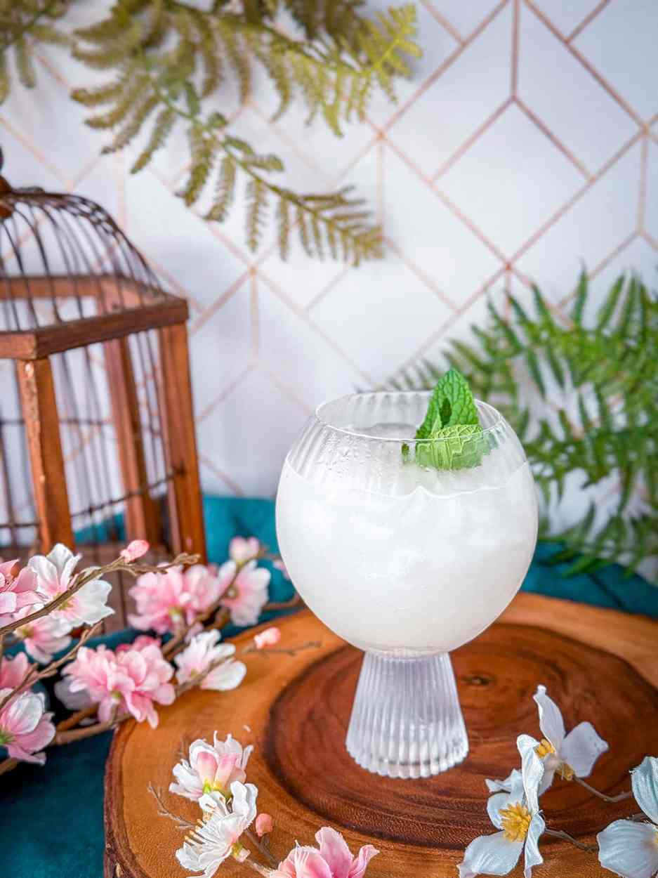 Lychee Blossom Spritz 3 Lychee Blossom Spritz cocktail recipe