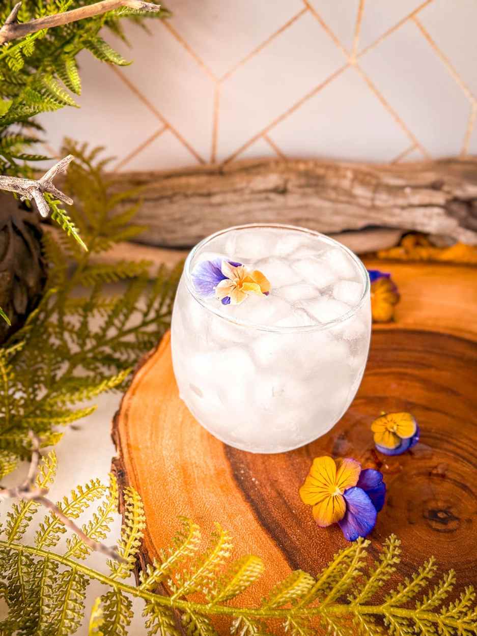 Violet Pear Fizz 2 Violet Pear Fizz cocktail recipe