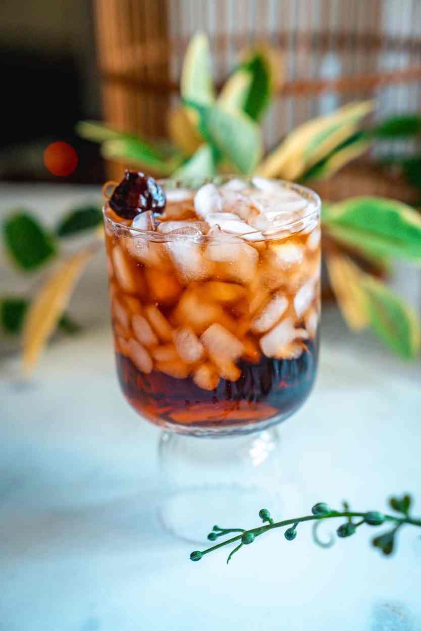 50 Two-Ingredient Cocktails: The Complete List 28 Whiskey Coke cocktail recipe