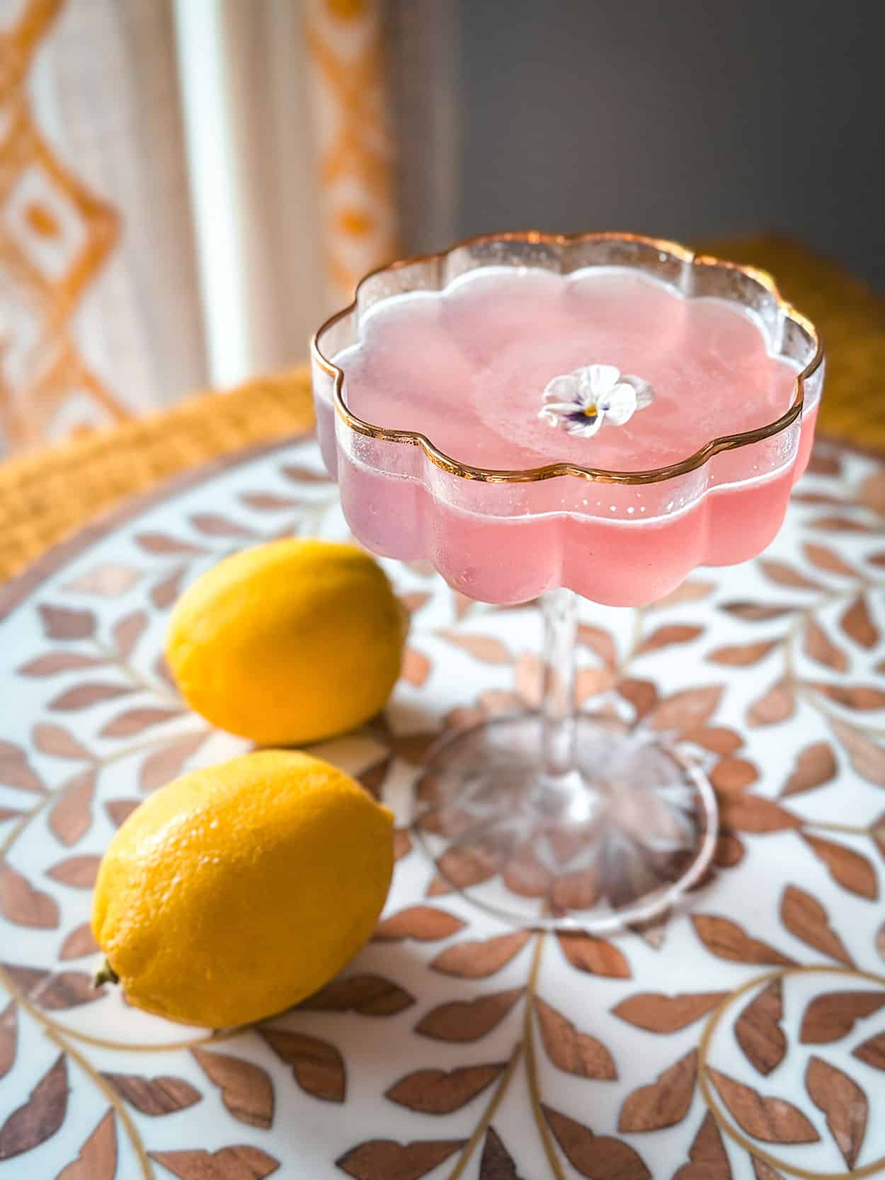 Empress Blossom Bee's Knees 9 Empress Gin Bee's Knees cocktail Recipe